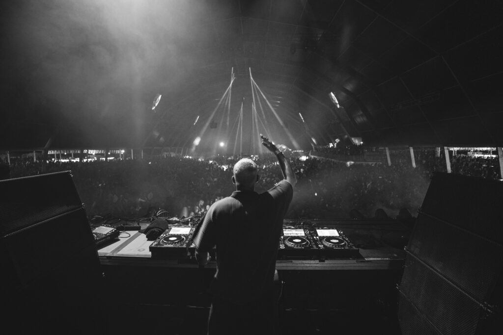 Eli Brown and Layton Giordani Unite For Groundbreaking Collaboration, “When I Push”